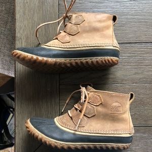 Sorel Out N About Leather Boots